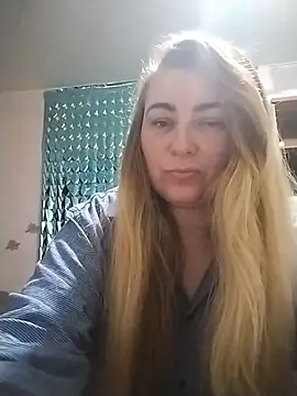 Snapshot of AngelWhite008 chatting on 13, 7, 2026 AngelWhite008 online show from 13, 7, 2026