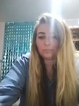 Snapshot of AngelWhite008 chatting on 25, 7, 2026 AngelWhite008 online show from 25, 7, 2026