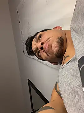 Snapshot of Tatuadomoreno23cm chatting on 28, 6, 2026 Tatuadomoreno23cm online show from 28, 6, 2026