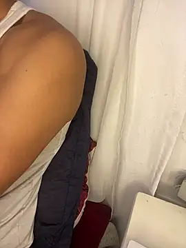 Snapshot of Tatuadomoreno23cm chatting on 16, 7, 2026 Tatuadomoreno23cm online show from 16, 7, 2026