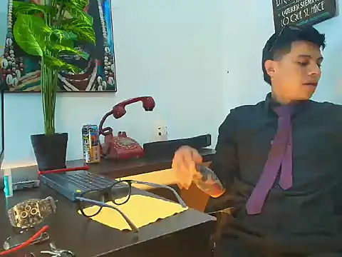Snapshot of AquilesTaylor chatting on 6, 7, 2026 AquilesTaylor online show from 6, 7, 2026