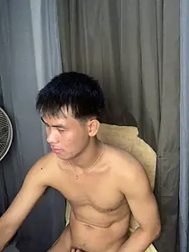 Snapshot of Asianboy_2000 chatting on 19, 7, 2026 Asianboy 2000 online show from 19, 7, 2026