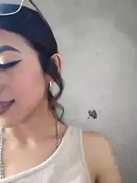 Snapshot of Chika_Misteriosa chatting on 11, 6, 2026 Chika Misteriosa online show from 11, 6, 2026