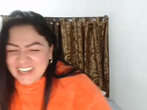 Snapshot of Luna-dark chatting on 8, 6, 2026 Luna-dark online show from 8, 6, 2026
