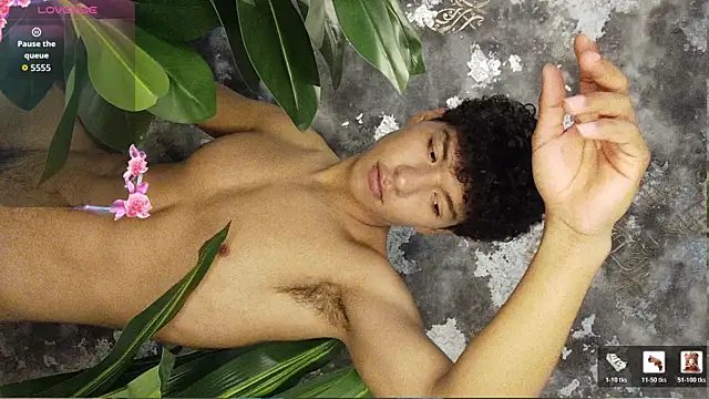 Snapshot of Maximiliano_Young chatting on 28, 6, 2026 Maximiliano Young online show from 28, 6, 2026