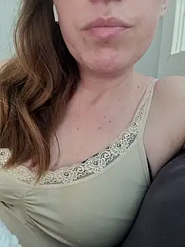 Snapshot of Lunaswee chatting on 1, 6, 2026 Lunaswee online show from 1, 6, 2026