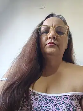 Snapshot of Your_Momy69 chatting on 31, 5, 2026 Your Momy69 online show from 31, 5, 2026