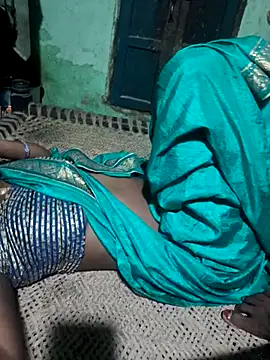 Snapshot of desiwife123coupl chatting on 10, 7, 2026 desiwife123coupl online show from 10, 7, 2026
