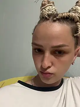 Snapshot of Milkaaaaaaa chatting on 16, 6, 2026 Milkaaaaaaa online show from 16, 6, 2026