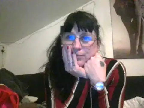 Snapshot of sexujuly88 chatting on 13, 12, 2024 sexujuly88 online show from 13, 12, 2024