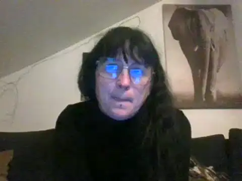 Snapshot of sexujuly88 chatting on 5, 1, 2025 sexujuly88 online show from 5, 1, 2025