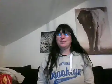 Snapshot of sexujuly88 chatting on 17, 9, 2025 sexujuly88 online show from 17, 9, 2025