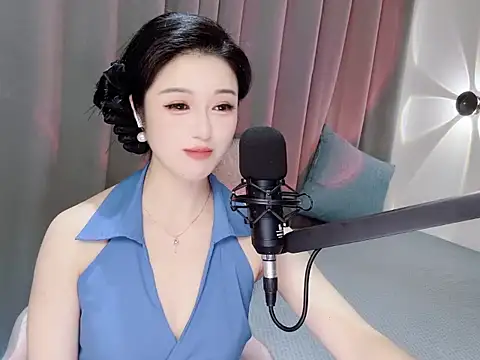 Momo-Wow online show from 2, 6, 2026