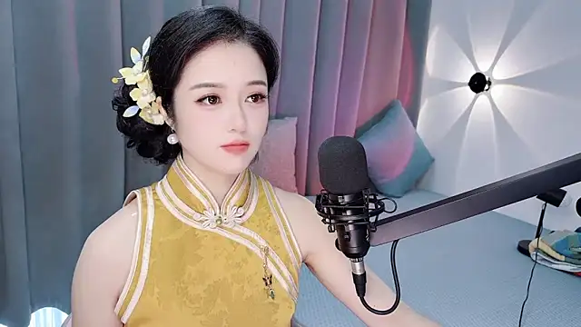 Momo-Wow online show from 18, 7, 2026