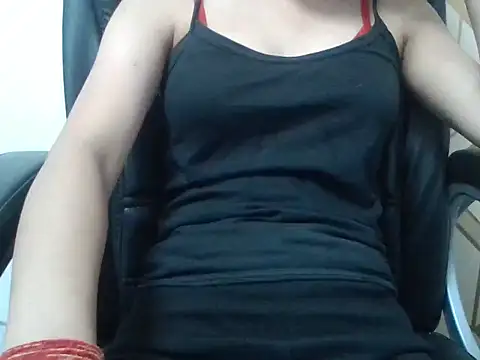 Snapshot of White_Sparrow1 chatting on 7, 6, 2026 White Sparrow1 online show from 7, 6, 2026