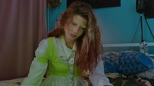 VivienDarkbloom online show from 18, 6, 2026