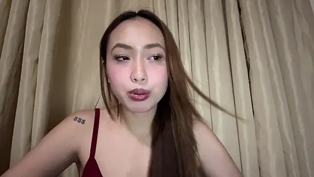 Snapshot of LeotaTick chatting on 19, 6, 2026 LeotaTick online show from 19, 6, 2026