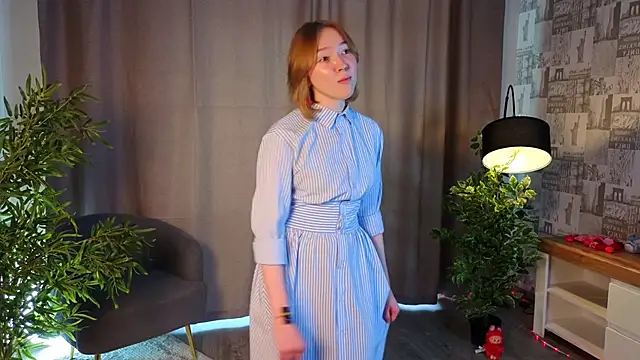 LeliaSavich online show from 4, 6, 2026