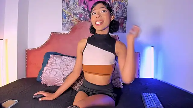 TyraHoney online show from 13, 7, 2026