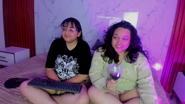 genesis y moon online show from 21, 6, 2026