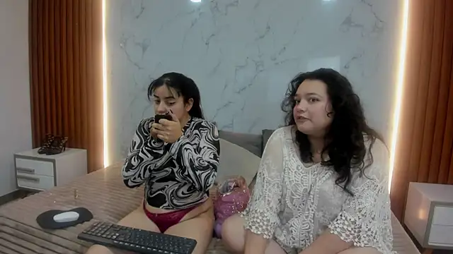 genesis y moon online show from 11, 7, 2026