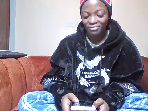 Snapshot of SassySyren chatting on 7, 6, 2026 SassySyren online show from 7, 6, 2026