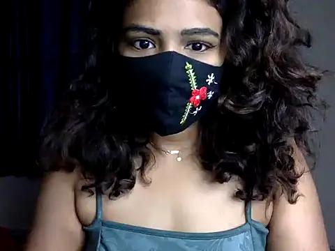 Snapshot of Nisha-moon chatting on 29, 6, 2026 Nisha-moon online show from 29, 6, 2026