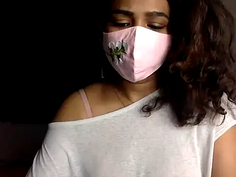 Snapshot of Nisha-moon chatting on 30, 6, 2026 Nisha-moon online show from 30, 6, 2026