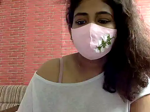 Snapshot of Nisha-moon chatting on 17, 7, 2026 Nisha-moon online show from 17, 7, 2026
