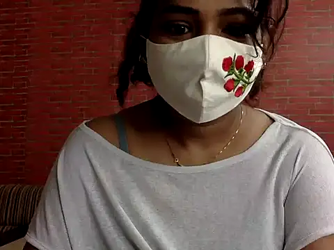 Snapshot of Nisha-moon chatting on 21, 7, 2026 Nisha-moon online show from 21, 7, 2026