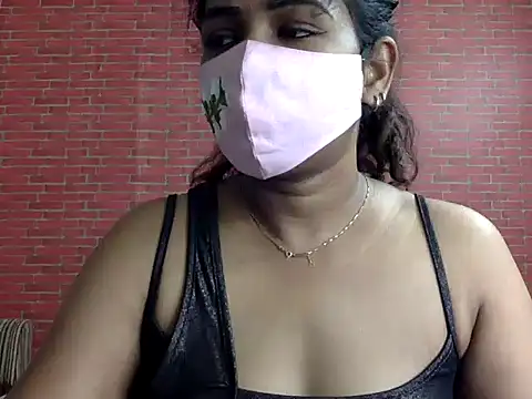 Snapshot of Nisha-moon chatting on 23, 7, 2026 Nisha-moon online show from 23, 7, 2026