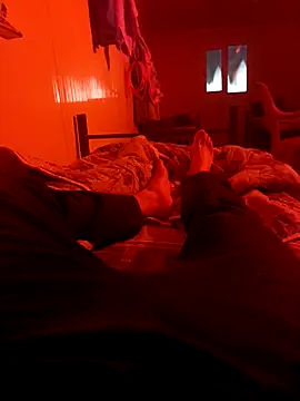 Singlemaleforcouples online show from 6, 3, 2026