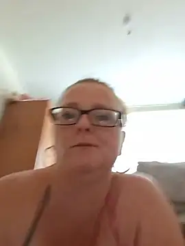 Snapshot of Naughtybutnicedaisy chatting on 6, 7, 2026 Naughtybutnicedaisy online show from 6, 7, 2026