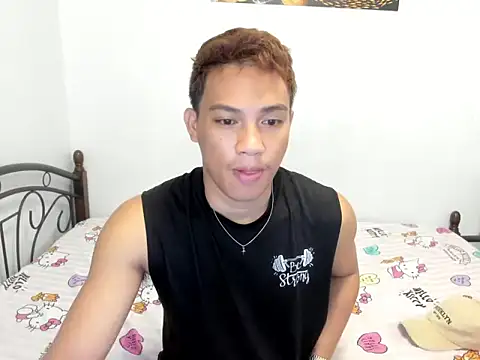 Snapshot of urfucker_vinz chatting on 19, 6, 2026 urfucker vinz online show from 19, 6, 2026