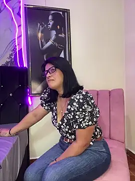 Snapshot of Selin_mehott chatting on 3, 6, 2026 Selin mehott online show from 3, 6, 2026