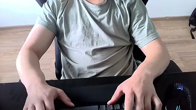 Snapshot of Travis_Patrick chatting on 14, 6, 2026 Travis Patrick online show from 14, 6, 2026