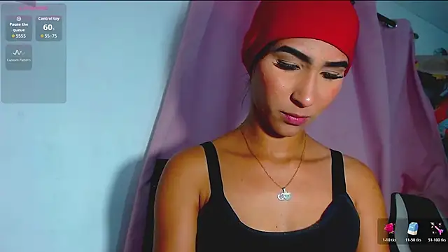 Snapshot of Malikaa__ chatting on 14, 6, 2026 Malikaa online show from 14, 6, 2026