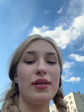 Polly Pop online show from 8, 6, 2026