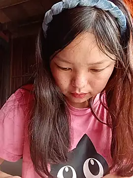 Snapshot of Linna-bae chatting on 27, 6, 2026 Linna-bae online show from 27, 6, 2026