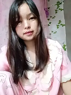 Snapshot of Linna-bae chatting on 2, 7, 2026 Linna-bae online show from 2, 7, 2026
