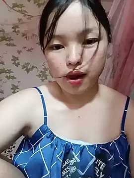 Snapshot of Linna-bae chatting on 12, 7, 2026 Linna-bae online show from 12, 7, 2026