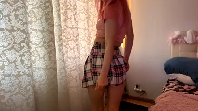 Snapshot of sexy_cute18 chatting on 3, 7, 2026 sexy cute18 online show from 3, 7, 2026