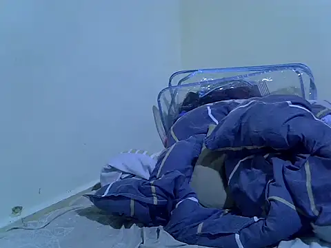 cuddle lover1 online show from 15, 6, 2026