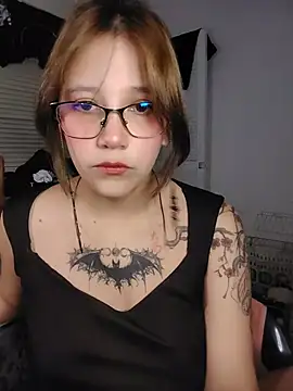 Snapshot of Belcetnat chatting on 4, 8, 2026 Belcetnat online show from 4, 8, 2026