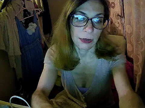 Snapshot of Aphrodity_Roxx chatting on 30, 7, 2026 Aphrodity Roxx online show from 30, 7, 2026