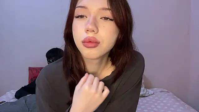 Snapshot of moonlure chatting on 18, 7, 2026 moonlure online show from 18, 7, 2026