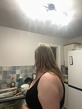 Curvy Vanilla online show from 28, 6, 2026