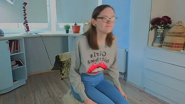 EstelaWeninger online show from 17, 6, 2026