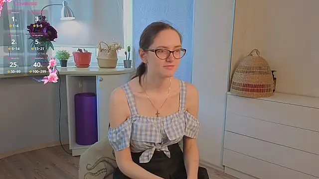 EstelaWeninger online show from 21, 7, 2026