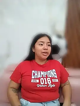 Snapshot of Amber_Herrera chatting on 28, 6, 2026 Amber Herrera online show from 28, 6, 2026